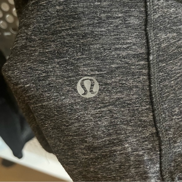 Lululemon Women’s 1/2 Zip Pullover Running Top Size 4 in Static Charcoal - Picture 7 of 8